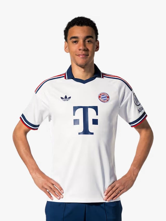 Bayern 2026/27 Away Jersey